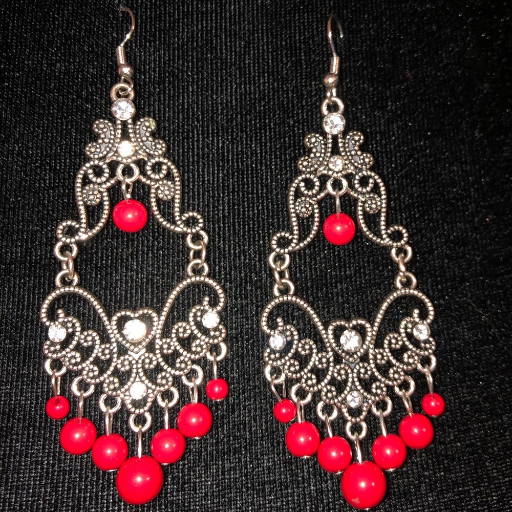 Chandelier earrings